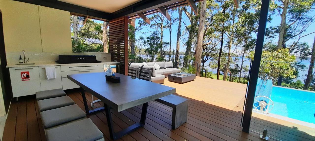 Hôtel Luxury By The Basin à Sanctuary Point Extérieur photo