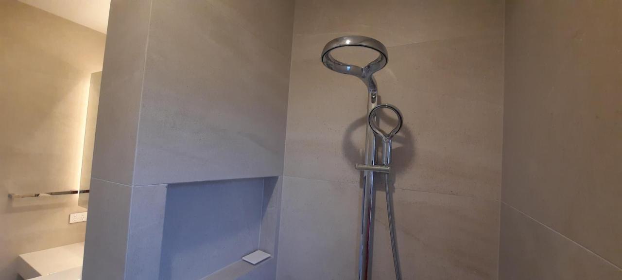 Hôtel Luxury By The Basin à Sanctuary Point Extérieur photo